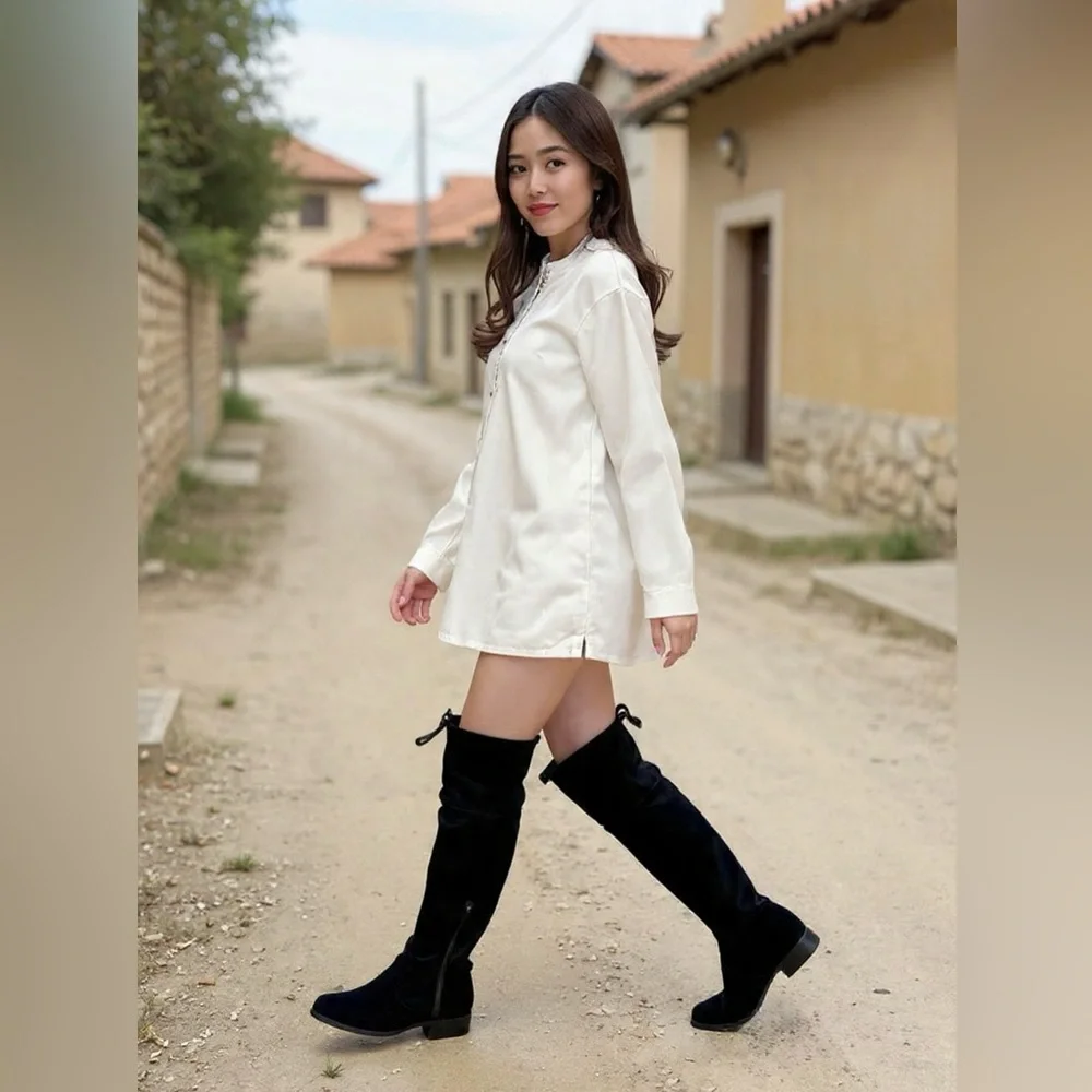 Women's Black Knee-High Boots 9W